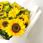 A bouquet of sunflowers. Free flower delivery Sydney. Sydney Florist.